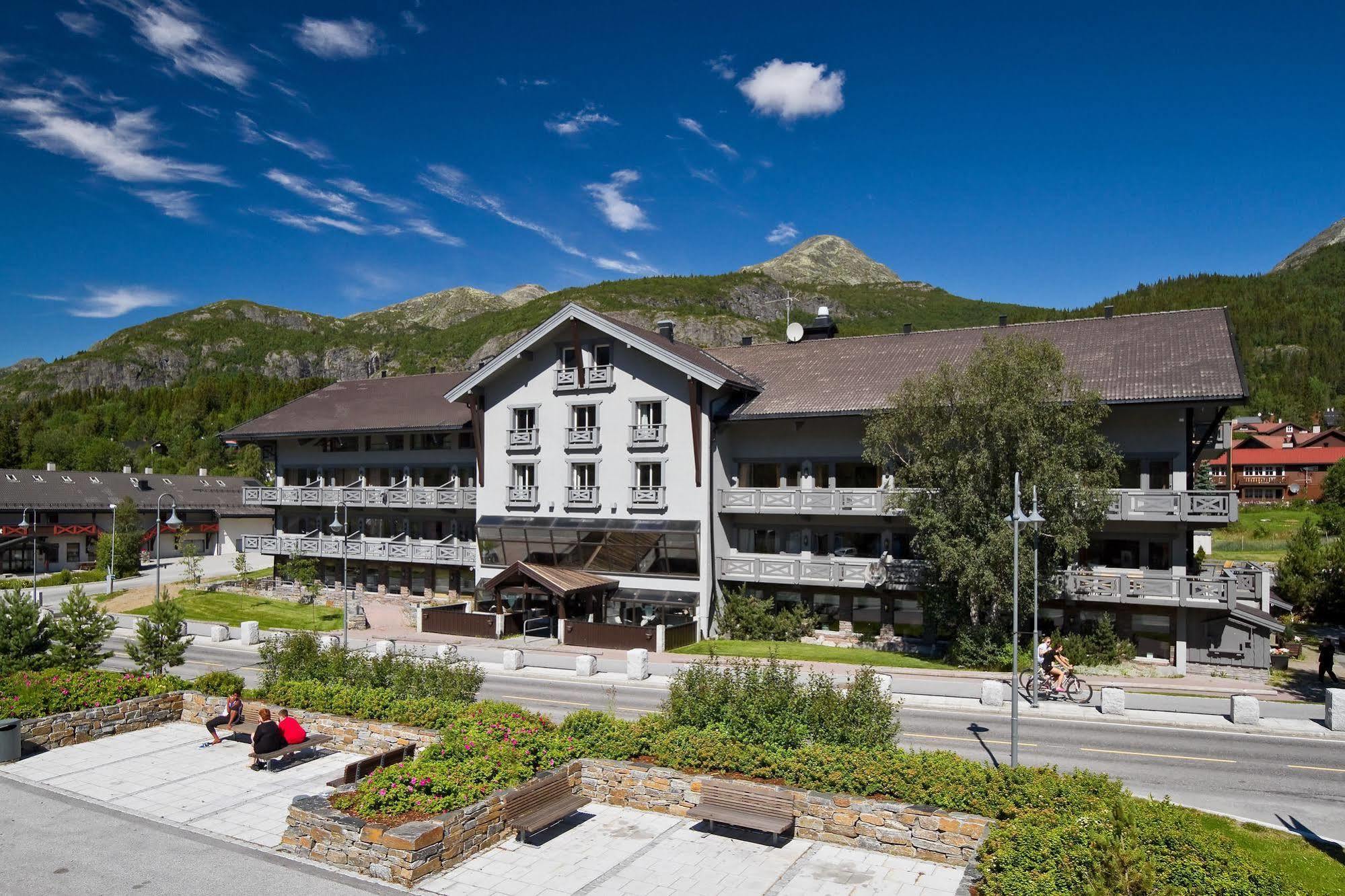 Skogstad Hotel - Unike Hoteller เฮมเซดาล ภายนอก รูปภาพ
